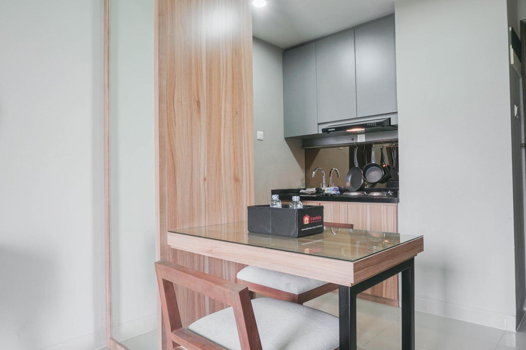 Minimalist And Cozy 1br At Mustika Golf By Travelio Bekasi
